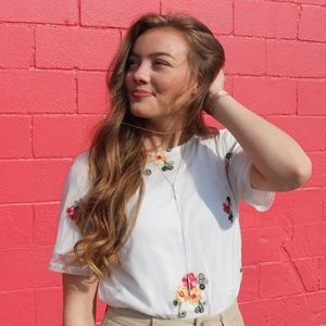 Boutique floral white top